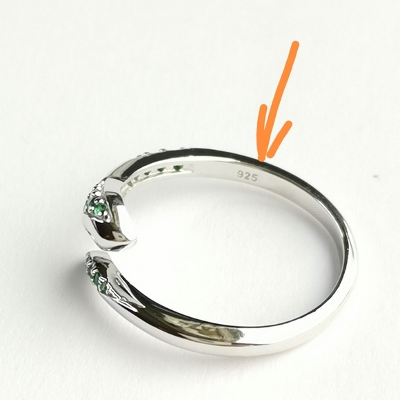 Emerald Eyes sterling silver snake ring serpent size 8 🆕 - Picture 6 of 7